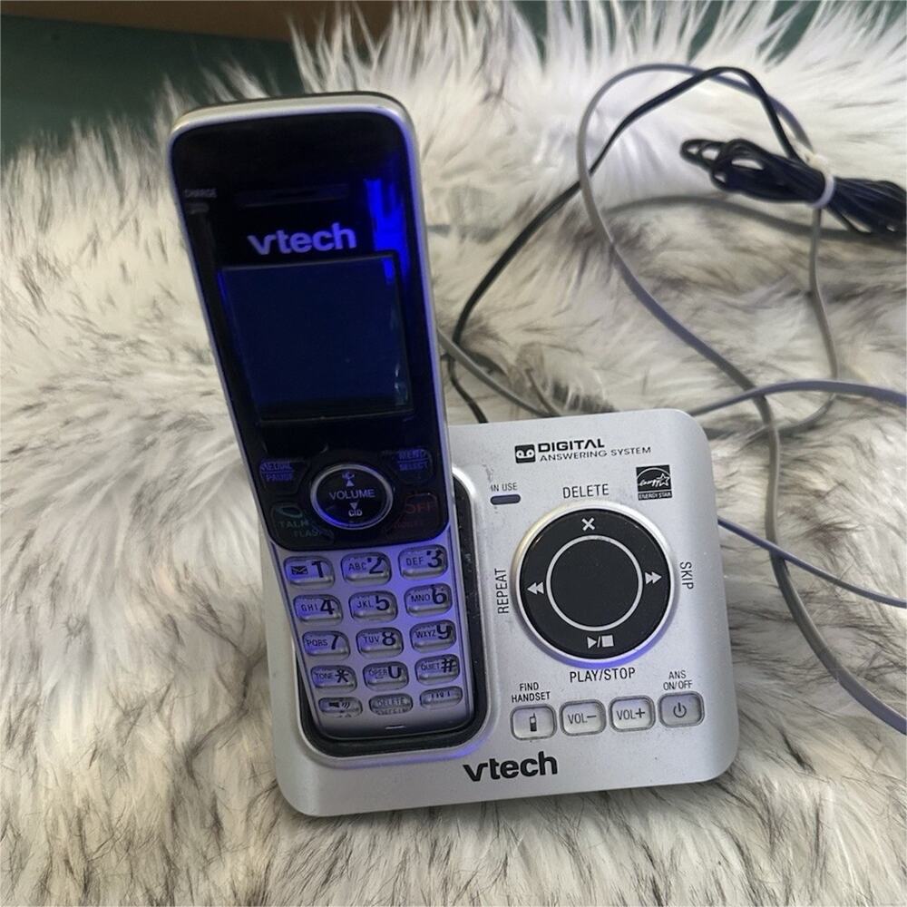 VTech DECT 6.0 Cordless Telephone w/ Digital Answering System, 1 Handset